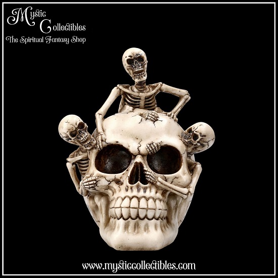 sk-sch082-6-skull-figurine-breaking-free